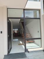 Hermosa Casa Vacacional con piscina privada cerca del Aeropuerto - B&B Vila El Carmen