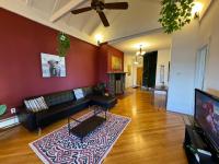 Spacious Home with NYC View - B&B