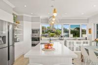 Coastal Beachfront Retreat Pre-Easter Special Take a break and enjoy your own 'Endless Summer' - B&B Forster