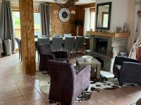 Chalet spacieux de 150m² pour 10 pers, au pied des pistes - FR-1-807-81 - B&B Saint-François-Longchamp