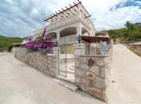 Modern Villa Near the Sea - B&B