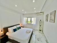 Appartement met 2 Slaapkamers, Balkon en Uitzicht op Zee