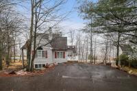 Lake Harmony Retreat Perfect Family Getaway - B&B