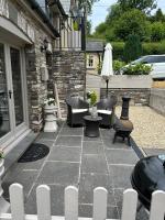 Cosy riverside property - B&B