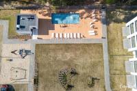 Holiday studio with air conditioning, summer pool - B&B Łukęcin