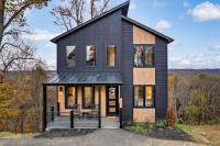 New Luxurious 4Bd 5B Ensuite Cabin with Indoor Pool, HotTub, Theater and Game Room, Spring Deal - B&B