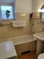 Apartament Praski 5 minut od metra i starego miasta spacerem do zoo i Konesera - Chambres d'hôtes Varsovie