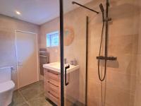 Chalet de Lanvaux - Bed and Breakfast Saint-Jean-Brévelay