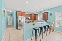 Oversized 5 Bedroom Beach Home with Private Pool! Sleeps 22 Guests! Ocean Breeze Cottage 705 Unit 1 - Ferienwohnung Myrtle Beach