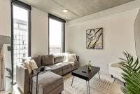 X DT SLC Rooftop Pool Hot Tub King Bed Parking - B&B Salt Lake City
