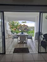 Easy Breezy at 18 Thira Santorini - B&B Ballito