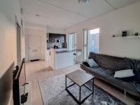 2-room apartment, 7 mins by train to airport - Bed and Breakfast