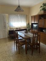 Casa en Mar Del Plata a dos cuadras del mar con cochera privada - Chambres d'hôtes Mar del Plata