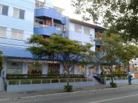 Ap no centrinho de Canasvieiras ,2 quadras mar - B&B Florianópolis
