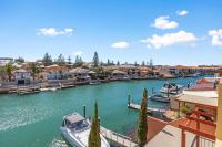 Venice On The Beach Family Waterfront Escape - B&B