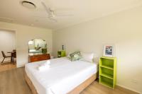 Spacious 3-BR Home in the Heart of the Gold Coast - Chambres d’hôtes