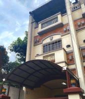 MUJI TOWNHOUSE SUITE in Central Makati BILLIARDS, KTV - Ferienwohnung Manila
