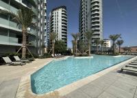 Carrara Eurocity - Luxury Family Apartment with Resort Style Pool - Children stay for Free - Chambres d'hôtes Gibraltar