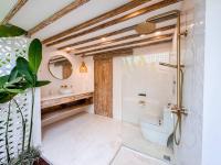 Stylish Tiny Villa Mezzanine near Canggu Central - B&B Canggu