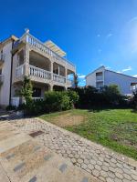 Apartments Nestor - B&B Tribunj