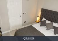 Serviced Apartment with Parking - B&B