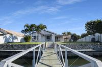 Waterfront holiday home - B&B