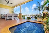 Villa Utopia on the Marina 3 Bed, 3 Bath - B&B Stuart Park