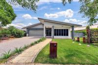 Big & Breezy House Mins To Beach, Hospital & Uni - Ferienwohnung Leanyer