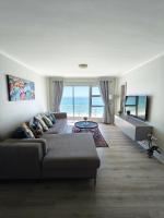 2 Bedroom Beachfront Apartment Blouberg - Chambres d’hôtes Le Cap