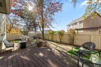 Fire Pit Getaway Shops and Dining 70in TV - Bed and Breakfast Meridian