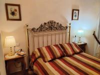 Vut Castaño - B&B Navacarros