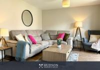 3 Bedroom Modern Property with Parking - B&B Shrewsbury