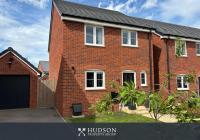 3 Bedroom Modern Property with Parking - B&B Shrewsbury