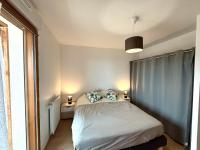 Lumineux, Parking, Terrasse - B&B