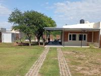 CASA quinta ""LUZ AZUL"" con pileta, galeria, calefaccion , doble aire frío calor, WIFI - Chambres d'hôtes Santa Rosa