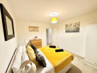 Elite 4 bedroom Home for contractors, business or leisure - secure parking - B&B Ashford