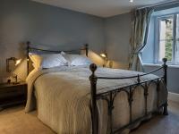 Kamer met Kingsize Bed en Uitzicht op de Tuin