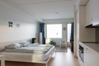 Easy Stay Rooms & Apartments near Airport - B&B