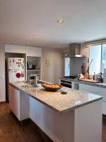 Luxe Apartament Frente al Río - By Bnb Group - B&B