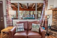 2 Bed 1 and half Bath Cabin Spa Fireplace Dogs Welcome - B&B Big Bear Lake