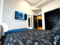 Bright & New Room Shared Apartment NYC Bus - B&B Englewood