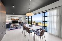 The Outlook on Mount Louis - Stunning Views - Bed and Breakfast Tinderbox