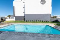 Top Floor Beachfront w Views, Blouberg, 51 Beach Break - B&B