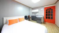 Double Room 4