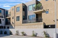 Modern 2 Bedroom King Bed EVCharger Pet-Friendly Balcony - B&B