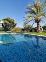 Villa Dora - Royal Stay - B&B Chlórakas