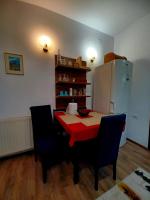 Lovely Central Apartment - B&B Braşov
