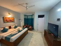 Couple 1 bhk by The North Edge - B&B