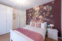 Lora flowers Suite 5, free private parking, self check in - B&B Como
