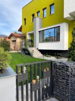 Apartament Lux Central - Bed and Breakfast Craiova